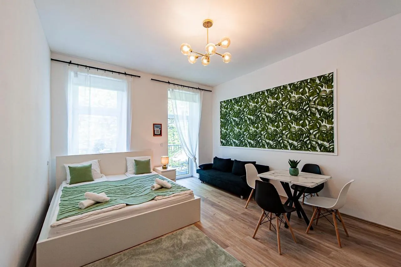 My City Apartment- Vienna Jungle Room Austria