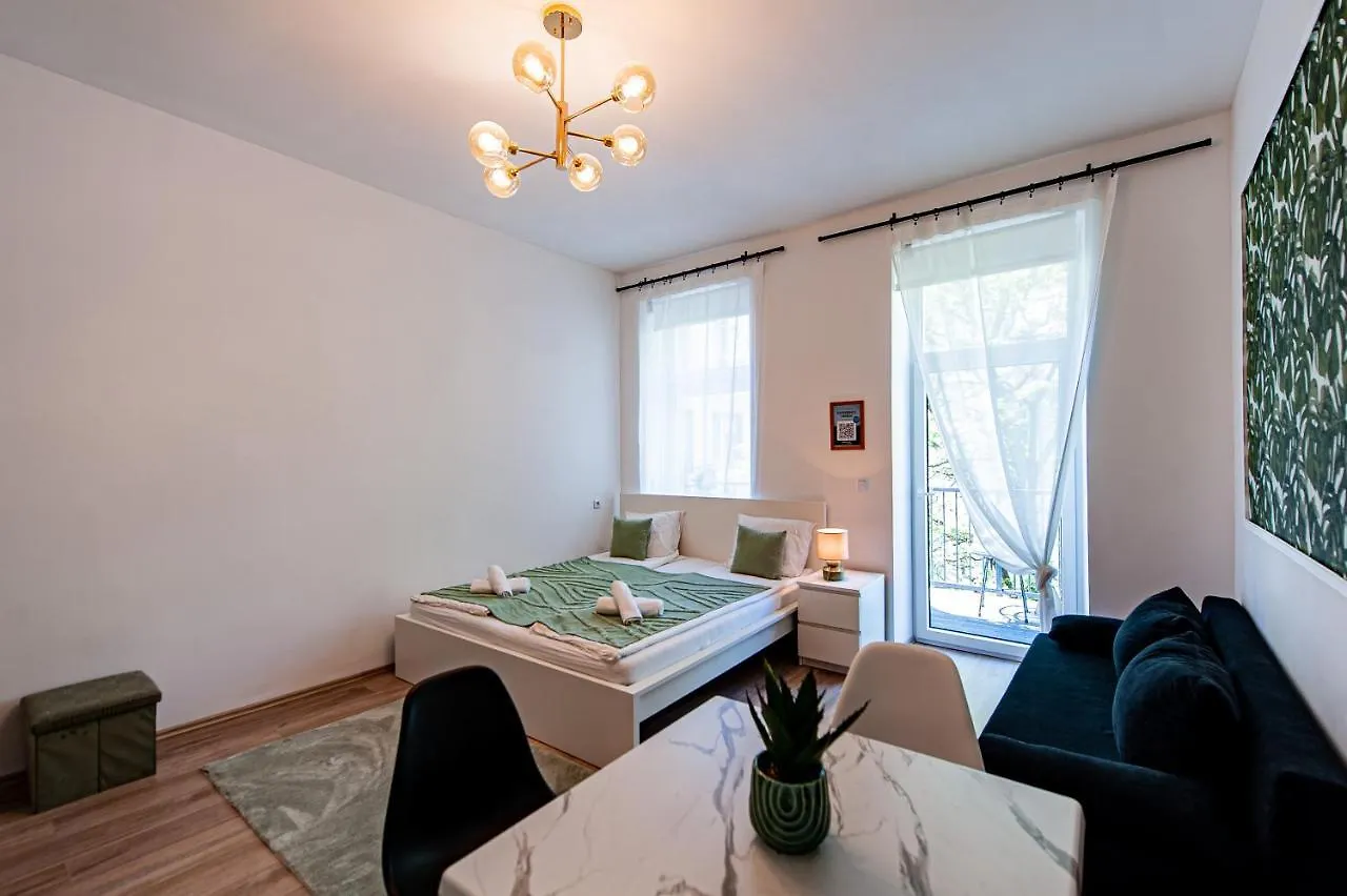 My City Apartment- Vienna Jungle Room Austria